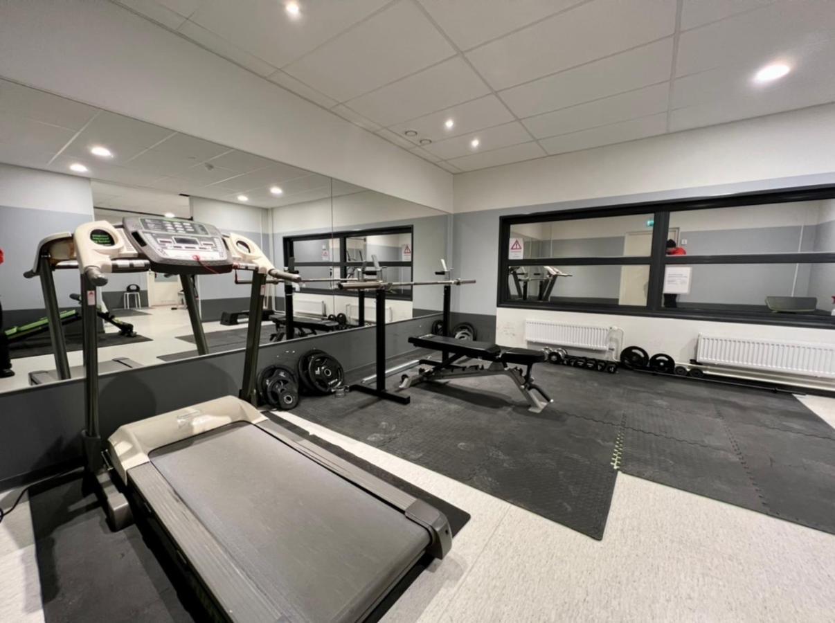 Suite - King Size Bed - Gym&Wifi - Indoor Parking Рованіемі Екстер'єр фото